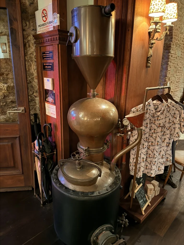 Pedro Mandinga Rum Bar - 5