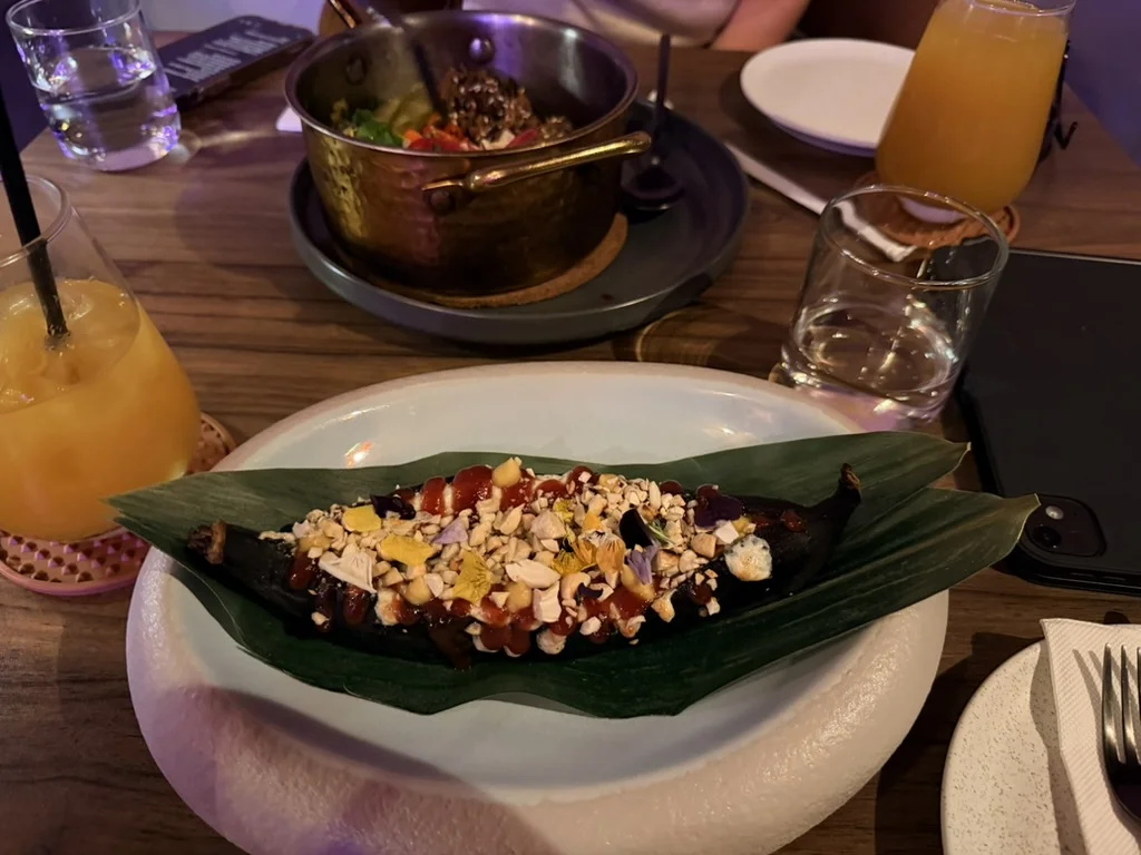 Dovle Cincuentenario Loft — Upper Floor Corner